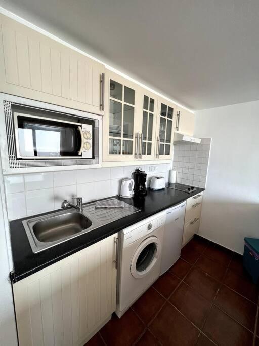 Casa Breen - Spacious 1 Bedroom Apartment In Matagorda With Communal Pool Tías Exteriör bild